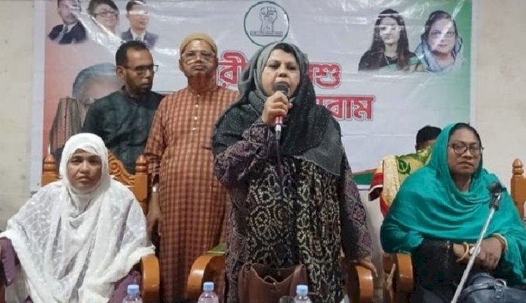 পটুয়াখালীর মির্জাগঞ্জ উপজেলার কাকড়াবুনিয়া ইউনিয়নে নারী ও শিশু অধিকার ফোরামের সভা।