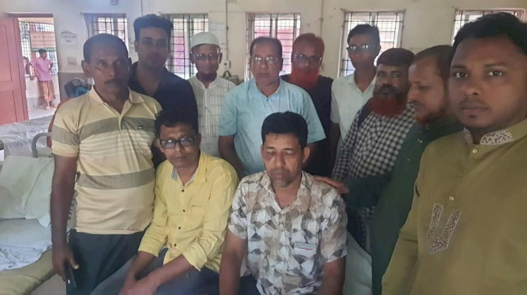 কেশবপুরে সাংবাদিক সুশান্ত মল্লিকের উপর  সন্ত্রাসী হামলা- গ্রেফতার ২