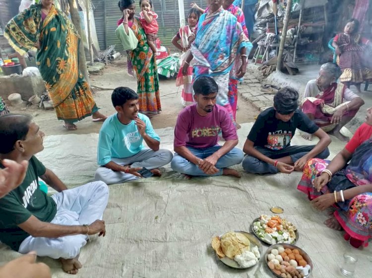 নওগাঁসহ সারাদেশে সনাতন ধর্মাবলম্বী মঙ্গল কামনা ও ভাই-বোনের বন্ধনের উৎসব ভাইফোঁটা অনুষ্ঠিত