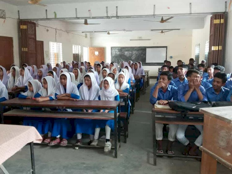 কর্মবিরতির ক্ষতি পোষাতে শনিবারেও ক্লাস বুড়িচংয়ে