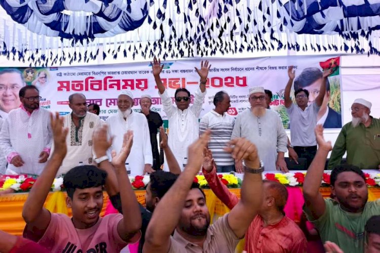 সাংবাদিক ইউনিয়ন  দিনাজপুর  (রেজি নং-রাজ ২৯৩৬) এর বিক্ষোভ সমাবেশ অনুষ্ঠিত হয়েছে
