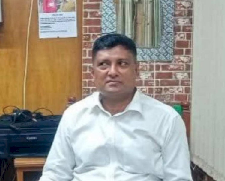 সাভার  উপজেলার মধ্যে  ভুঁইফোড়  আর চাঁদাবাজি, ভূয়া ও অযোগ্য সংবাদ কর্মী কামরুজ্জামান হিমু