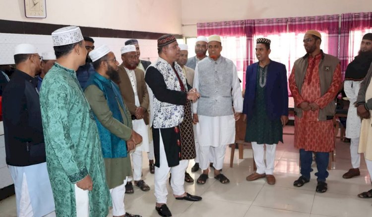 নরসিংদীর পুলিশ লাইন্স পরিদর্শন করলেন পুলিশ সুপার আব্দুল্লাহ্ আল ফারুক