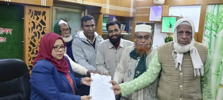 যশোর-০৬ আসনে বিএনপি'র মনোনীত প্রার্থী আজাদের মনোনয়ন পত্র জমা