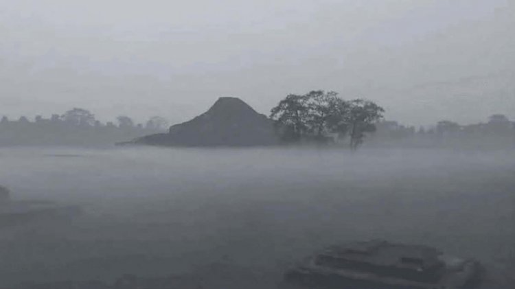 নওগাঁয় কনকনে শীতে বিপর্যস্ত জনজীবন