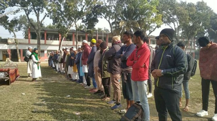 চুকনগরে এস,এস,সি-১৯৭৪ ব্যাচের বন্ধুর  মৃত্যুতে বন্ধুমহলের শোক ও সমবেদনা