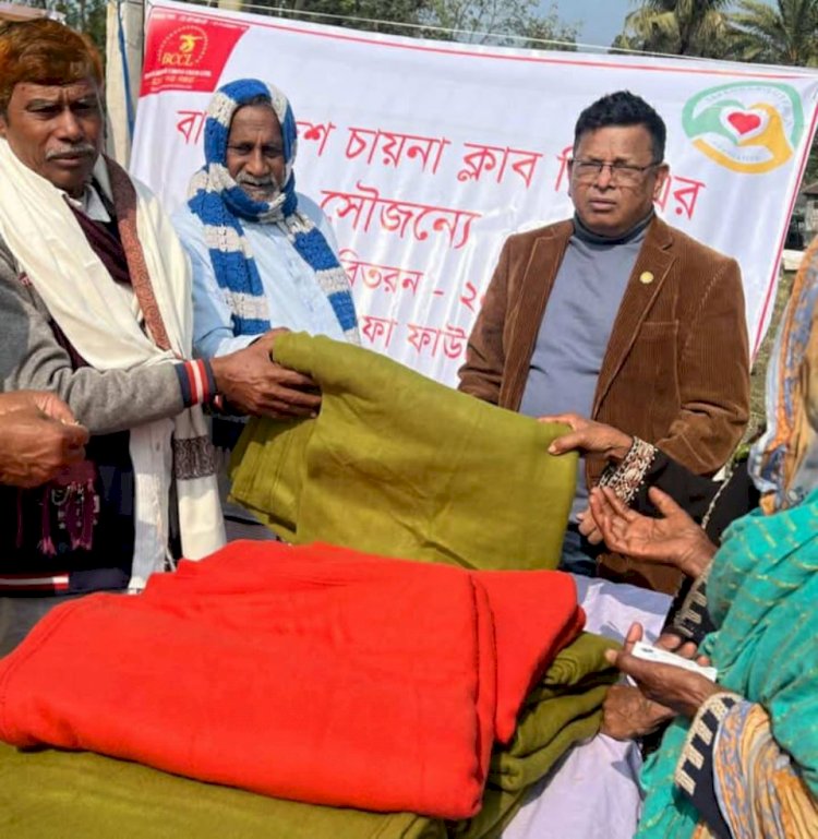 দুবলিয়া সেকেন্দার-লুৎফা ফাউন্ডেশন কর্তৃক শীতবস্ত্র বিতরণ