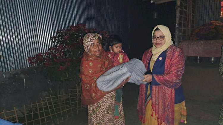 একের পর এক মানবিক দৃষ্টান্ত স্থাপন  করে চলেছেন-ইউএনও রেকসোনা খাতুন