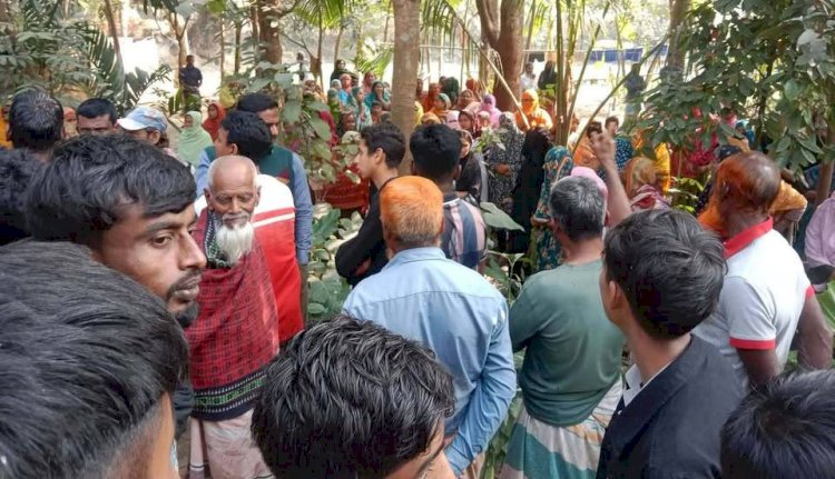 নওগাঁ বিল ভবানীপুরর টয়লেটের সেপটিক ট্যাংকে মধ্যে এক যুবতীর মৃত্যুদেহ উদ্ধার