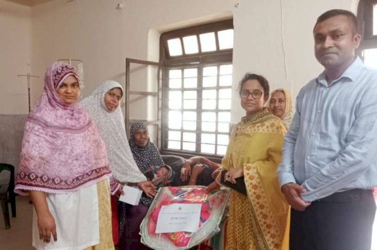 নড়াইলে ঈদের ছুটিতেও মা ও শিশু কেন্দ্রে স্বাস্থ্যসেবা পেয়ে খুশি সেবাগ্রহীতারা