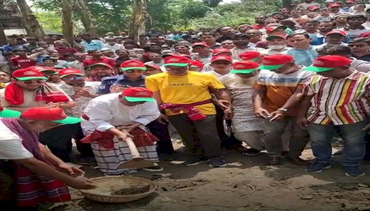 উজিরপুর থানার গুঠিয়া ইউনিয়নে খাল খনন কর্মসূচির শুভ উদ্ভোধন