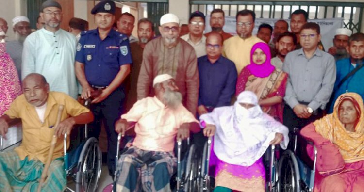 অসহায় ও দুঃস্থ প্রতিবন্ধিদের মাঝে হুইল চেয়ার বিতরণ!
