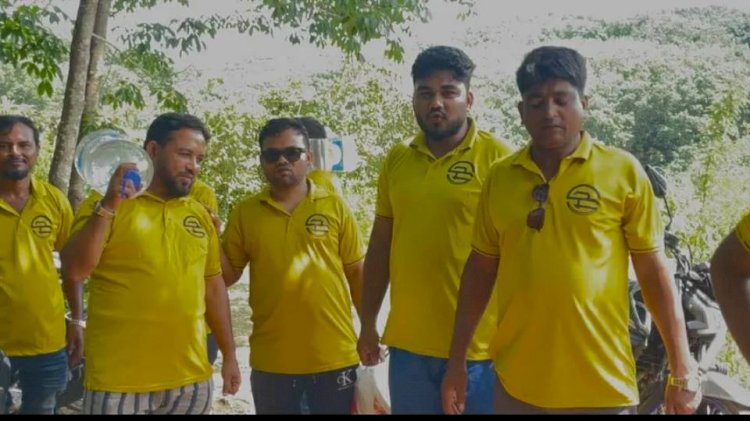 নাইক্ষ্যংছড়িতে বাইশারী স্মার্ট গ্রুপের বনভোজন অনুষ্ঠিত!